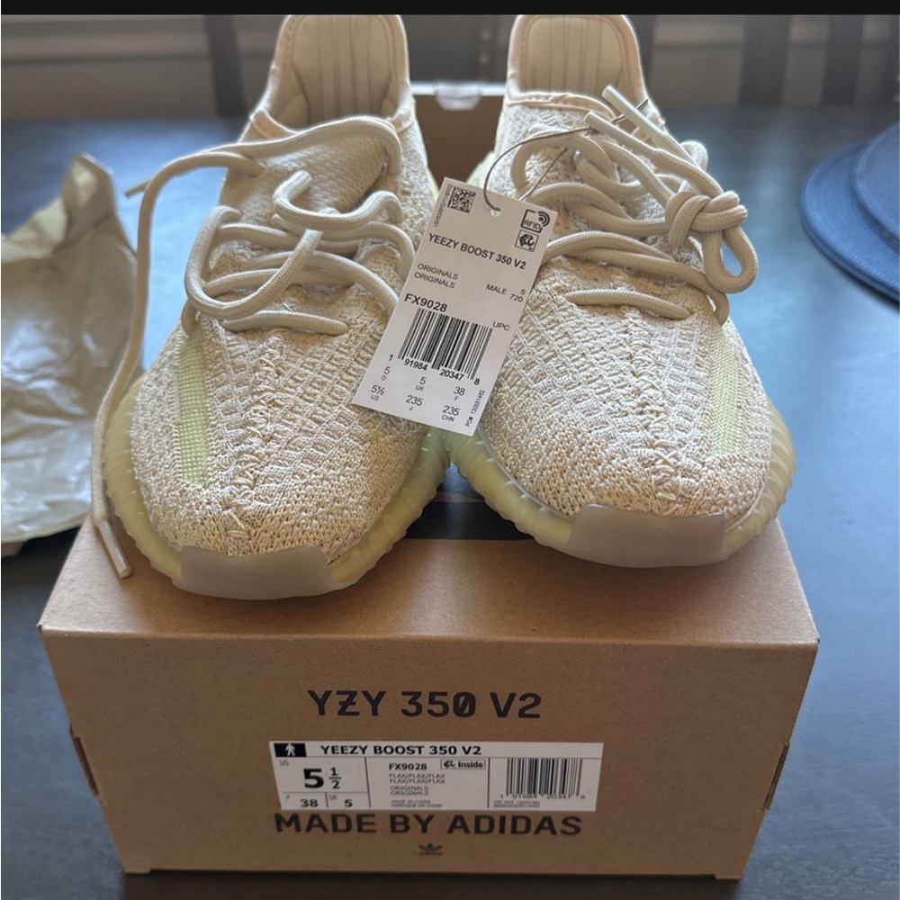 Yeezy Boost 350 V2 FLAX/FLAX